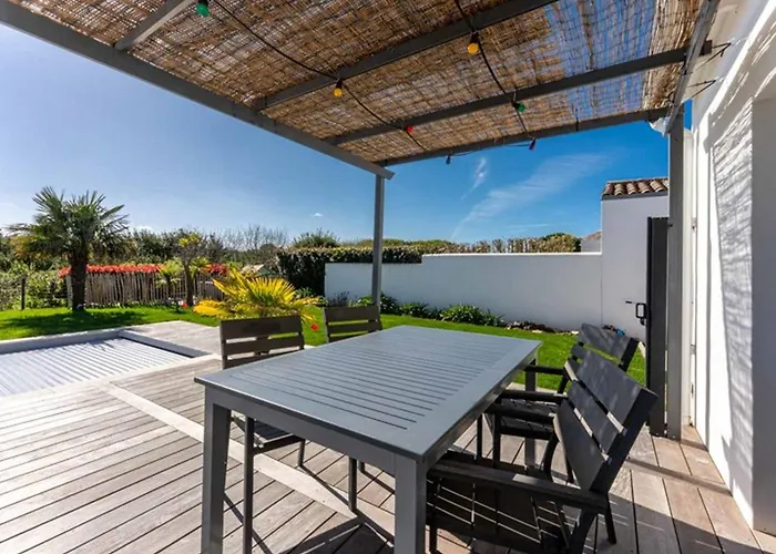 Charme 3 Ch. Avec Piscine Privee A Saint-martin-de-re - Fr-1-835-36 *