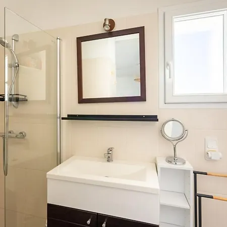 Charme 3 Ch. Avec Piscine Privee A Saint-martin-de-re - Fr-1-835-36 Βίλα La Grainetiere