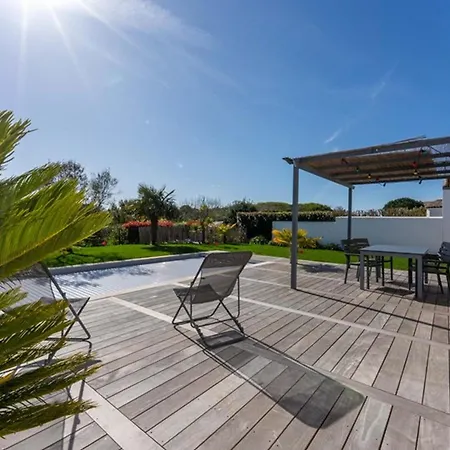 Charme 3 Ch. Avec Piscine Privee A Saint-martin-de-re - Fr-1-835-36 La Grainetiere